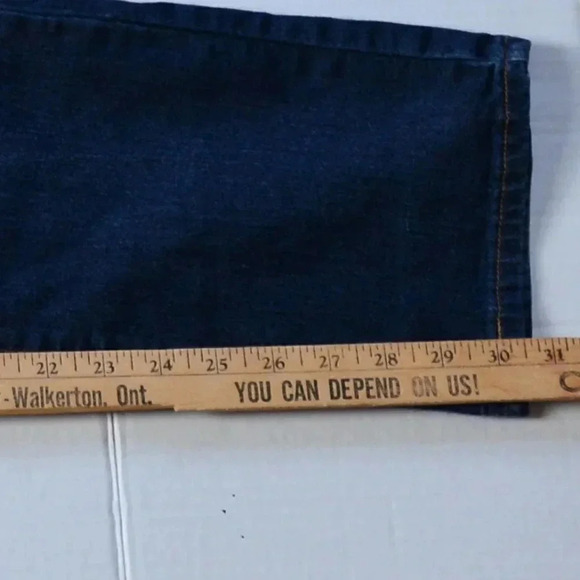 DENIZEN Straight Leg Jeans - Picture 8 of 8